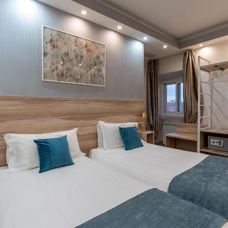 Leone D'Oro Guesthouse - Close To Piazza Vittorio Roma Eksteriør bilde